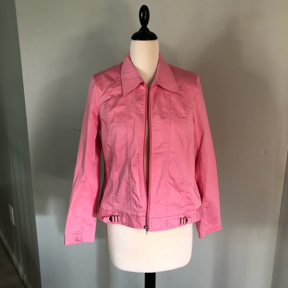 Two piece set. Casual pink blazer with zipper & capris bottom. Used once.